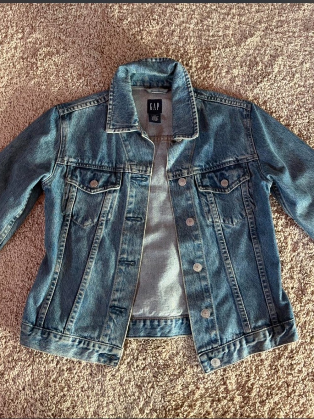 GAP Women's Light Blue Denim Trucker Jacket